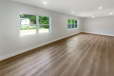 Casa en venta en Tampa, Florida, 3 dormitorios, 145.3 m2 № 1881153 - foto 3