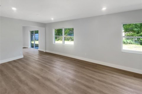 Villa ou maison à vendre à Tampa, Floride: 3 chambres, 145.3 m2 № 1881153 - photo 12