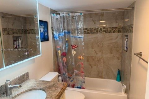 Copropriété à vendre à Dania Beach, Floride: 2 chambres, 110.55 m2 № 2085913 - photo 7