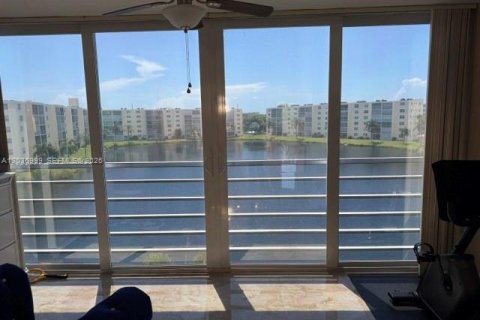 Condo à Dania Beach, Floride, 2 chambres  № 2085913