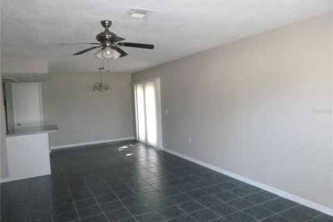 Apartamento en alquiler en Lakeland, Florida, 2 dormitorios, 98.66 m2 № 2233696 - foto 6