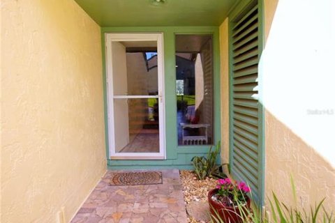 Townhouse in New Smyrna Beach, Florida 2 bedrooms, 115.57 sq.m. № 1578778 - photo 1