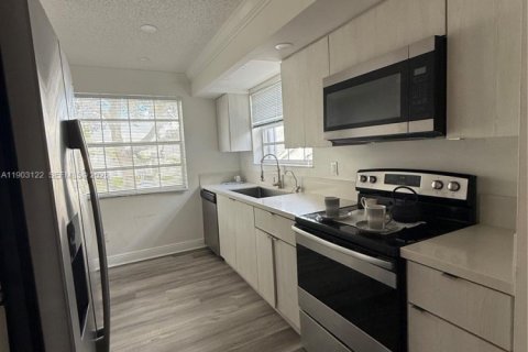 Купить кондоминиум в Хомстед, Флорида 2 спальни, 107.77м2, № 2034927 - фото 21