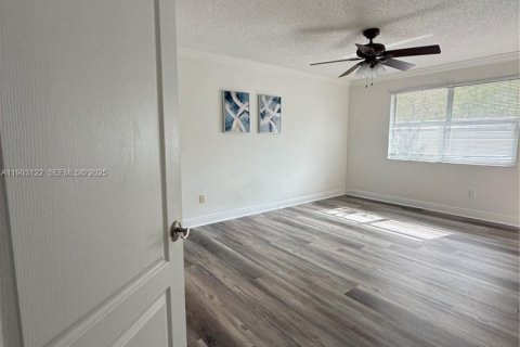 Купить кондоминиум в Хомстед, Флорида 2 спальни, 107.77м2, № 2034927 - фото 10