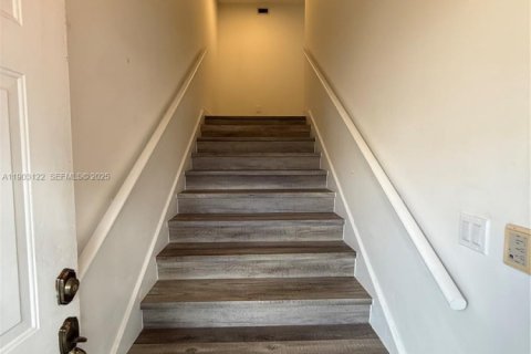 Купить кондоминиум в Хомстед, Флорида 2 спальни, 107.77м2, № 2034927 - фото 3