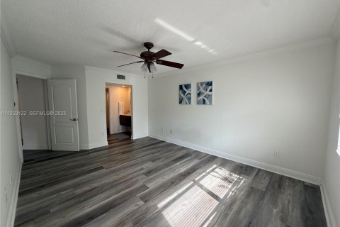 Купить кондоминиум в Хомстед, Флорида 2 спальни, 107.77м2, № 2034927 - фото 13