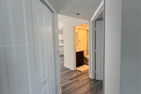 Купить кондоминиум в Хомстед, Флорида 2 спальни, 107.77м2, № 2034927 - фото 25