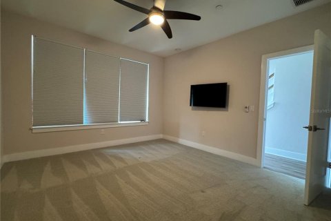 Townhouse in Gainesville, Florida 2 bedrooms, 190.08 sq.m. № 1871237 - photo 26
