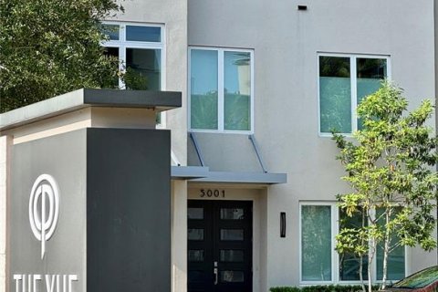 Townhouse in Gainesville, Florida 2 bedrooms, 190.08 sq.m. № 1871237 - photo 2