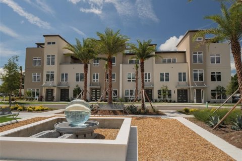 Townhouse in Gainesville, Florida 2 bedrooms, 190.08 sq.m. № 1871237 - photo 9