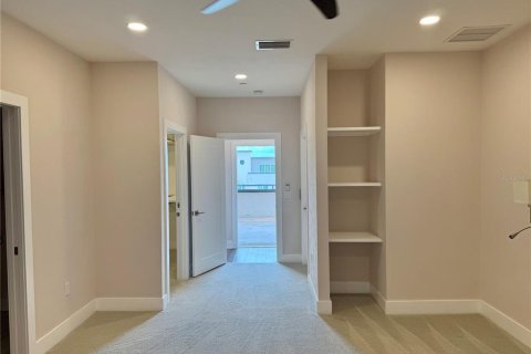 Townhouse in Gainesville, Florida 2 bedrooms, 190.08 sq.m. № 1871237 - photo 21