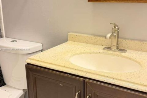 Condo in Davie, Florida, 1 bedroom  № 1952536 - photo 28