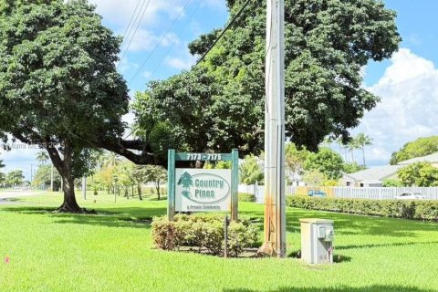 Condo in Davie, Florida, 1 bedroom  № 1952536 - photo 1