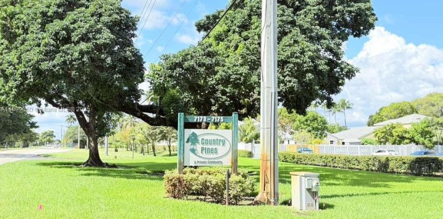 Condo in Davie, Florida, 1 bedroom  № 1952536