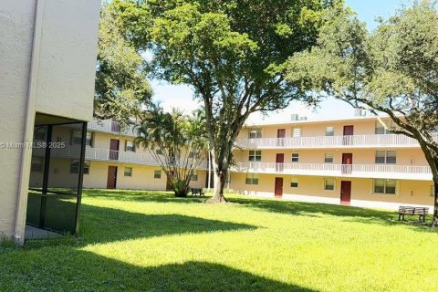 Condo in Davie, Florida, 1 bedroom  № 1952536 - photo 4