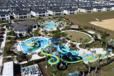 Casa en venta en Davenport, Florida, 8 dormitorios, 405.98 m2 № 2151151 - foto 19