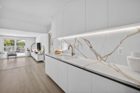 Villa ou maison à vendre à Boca Raton, Floride: 4 chambres, 209.03 m2 № 2260308 - photo 29