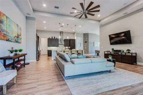 Villa ou maison à vendre à Dade City, Floride: 4 chambres, 237.37 m2 № 2400254 - photo 4