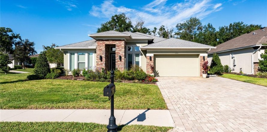 Villa ou maison à Dade City, Floride 4 chambres, 237.37 m2 № 2400254