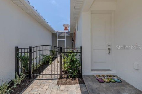 Villa ou maison à vendre à Venice, Floride: 2 chambres, 99.13 m2 № 639774 - photo 4