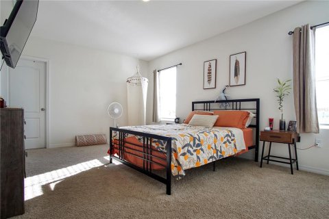 House in Davenport, Florida 5 bedrooms, 234.3 sq.m. № 1901354 - photo 18