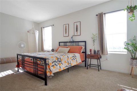 House in Davenport, Florida 5 bedrooms, 234.3 sq.m. № 1901354 - photo 19