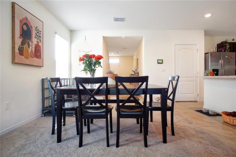 House in Davenport, Florida 5 bedrooms, 234.3 sq.m. № 1901354 - photo 13