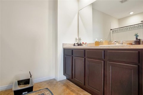 House in Davenport, Florida 5 bedrooms, 234.3 sq.m. № 1901354 - photo 24