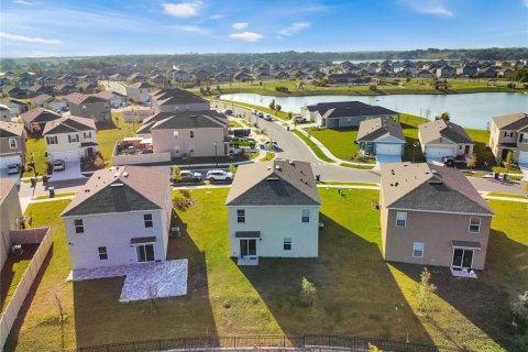 House in Davenport, Florida 5 bedrooms, 234.3 sq.m. № 1901354 - photo 3