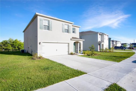 House in Davenport, Florida 5 bedrooms, 234.3 sq.m. № 1901354 - photo 6