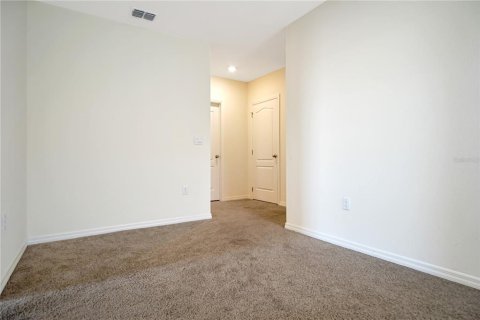 House in Davenport, Florida 5 bedrooms, 234.3 sq.m. № 1901354 - photo 26