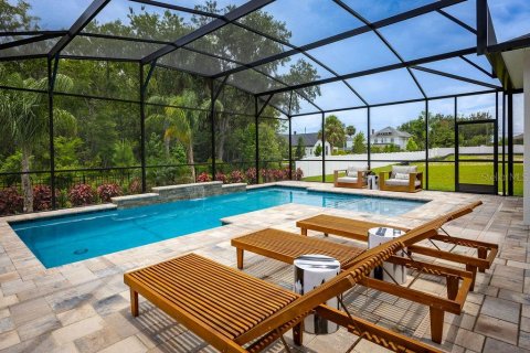 House in Sanford, Florida 5 bedrooms, 351.54 sq.m. № 2122475 - photo 27