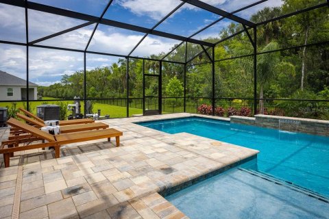 House in Sanford, Florida 5 bedrooms, 351.54 sq.m. № 2122475 - photo 28