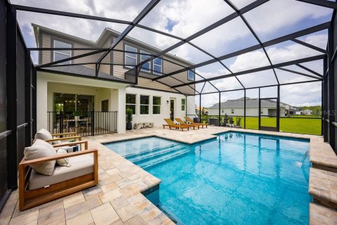 House in Sanford, Florida 5 bedrooms, 351.54 sq.m. № 2122475 - photo 26