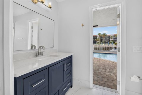 Villa ou maison à vendre à Boca Raton, Floride: 4 chambres, 198.25 m2 № 2420880 - photo 15