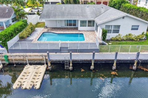 Villa ou maison à vendre à Boca Raton, Floride: 4 chambres, 198.25 m2 № 2420880 - photo 2