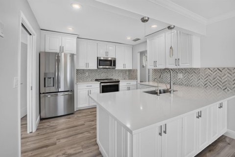 Villa ou maison à vendre à Boca Raton, Floride: 4 chambres, 198.25 m2 № 2420880 - photo 4