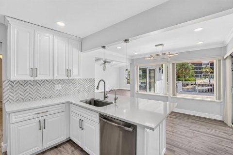 Villa ou maison à vendre à Boca Raton, Floride: 4 chambres, 198.25 m2 № 2420880 - photo 6