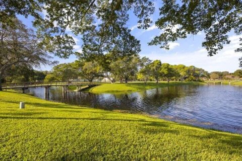 Adosado en alquiler en Palm Beach Gardens, Florida, 3 dormitorios, 148.27 m2 № 1217188 - foto 1