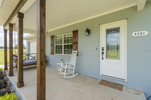 House in Anthony, Florida 3 bedrooms, 183.95 sq.m. № 2111333 - photo 8
