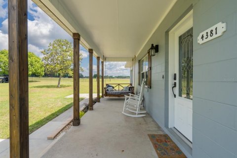 House in Anthony, Florida 3 bedrooms, 183.95 sq.m. № 2111333 - photo 9