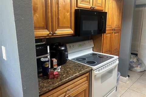 Copropriété à vendre à Orlando, Floride: 2 chambres, 90.67 m2 № 1512484 - photo 4