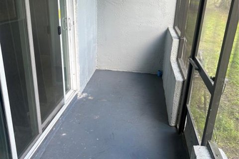 Copropriété à vendre à Orlando, Floride: 2 chambres, 90.67 m2 № 1512484 - photo 11