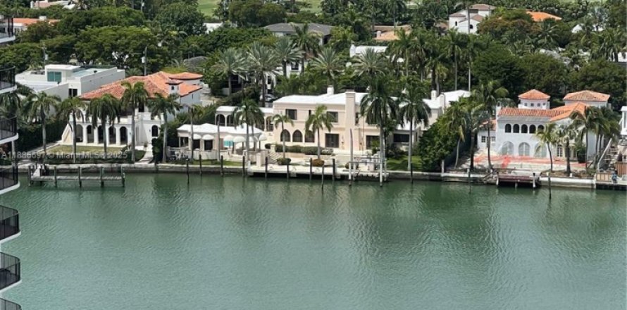 Condo à Miami Beach, Floride, 1 chambre № 1933475