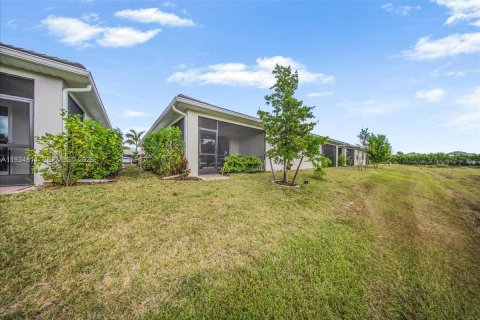 Casa en venta en Naples, Florida, 2 dormitorios, 138.98 m2 № 2079286 - foto 4