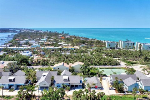 Condo in Englewood, Florida, 2 bedrooms  № 482843 - photo 6