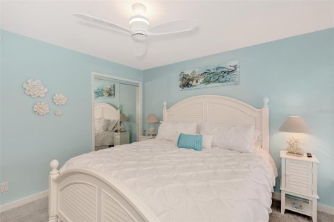 Condo in Englewood, Florida, 2 bedrooms  № 482843 - photo 30