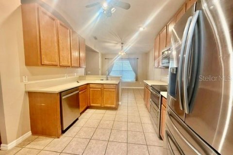 Villa ou maison à louer à DeLand, Floride: 3 chambres, 135.08 m2 № 2386381 - photo 3