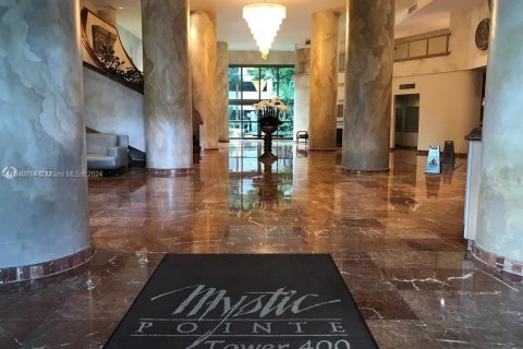 Condominio en alquiler en Aventura, Florida, 2 dormitorios, 128.21 m2 № 1942679 - foto 11