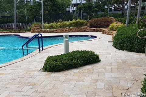 Condominio en alquiler en Aventura, Florida, 2 dormitorios, 128.21 m2 № 1942679 - foto 14